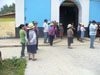 Salida de los feligreses para gozar y bailar en la plaza de armasBendición al niño jesus